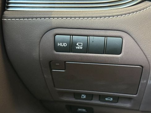 Used 2019 Lexus LS 500 w/ Interior Upgrade Package RWD image 36