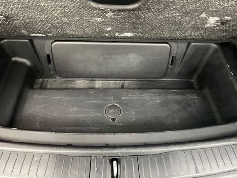 Used 2023 Jeep Grand Cherokee L Laredo image 40