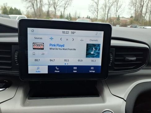 Used 2024 Ford Explorer XLT image 20