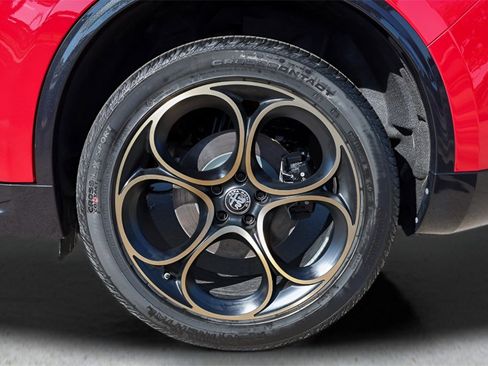 New 2025 Alfa Romeo Stelvio Sprint image 26