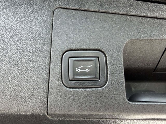 Certified 2024 Cadillac XT5 Premium Luxury AWD/4WD image 11