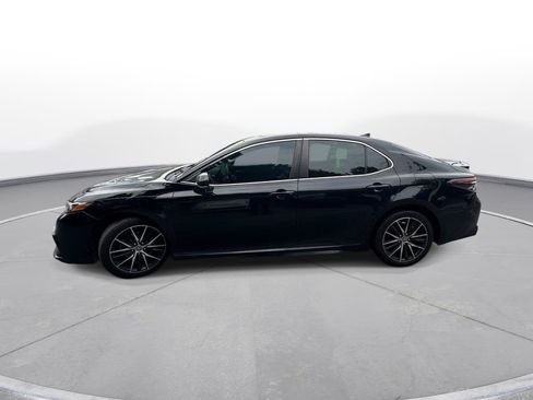 Used 2021 Toyota Camry SE FWD image 8
