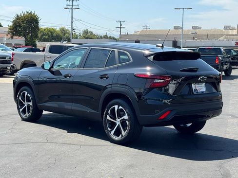 New 2026 Chevrolet Trax RS w/ Driver Confidence Package FWD image 4
