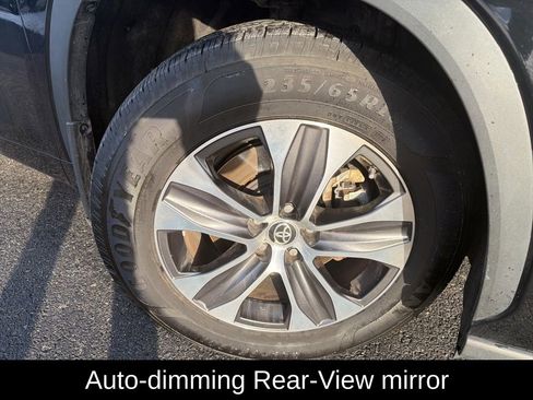 Used 2022 Toyota Highlander XLE image 10