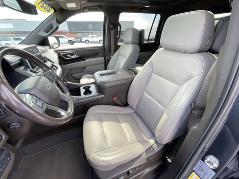 Used 2021 Chevrolet Suburban Z71 w/ Z71 Signature Package AWD/4WD image 20