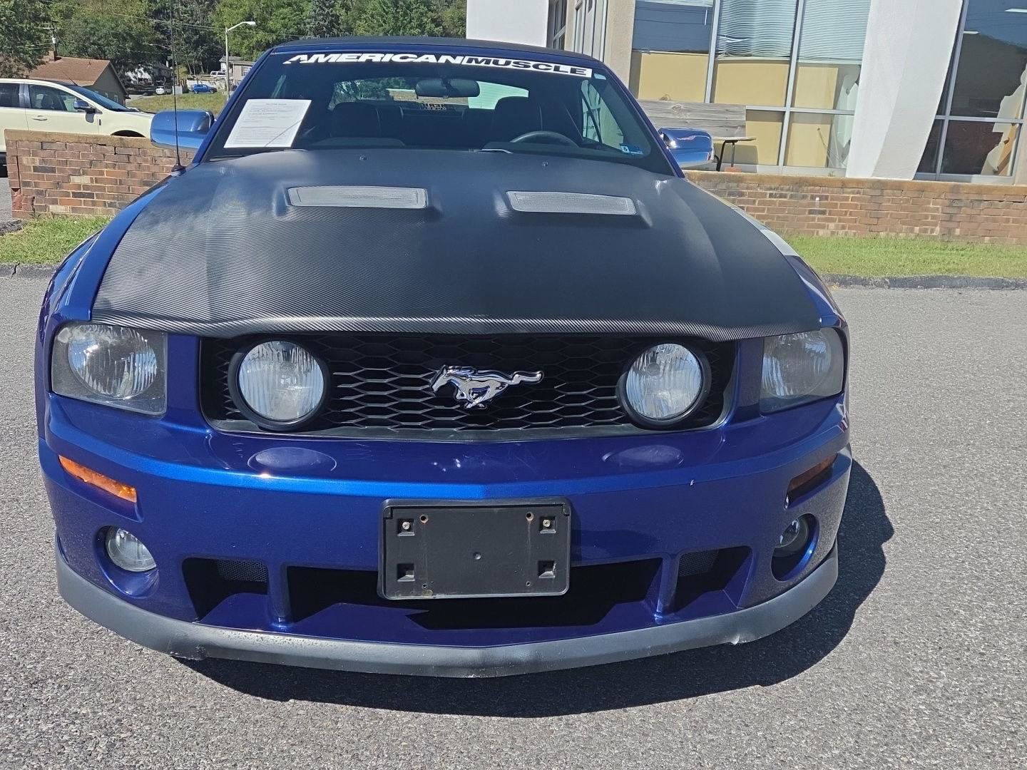 Used 2005 Ford Mustang GT RWD image 9