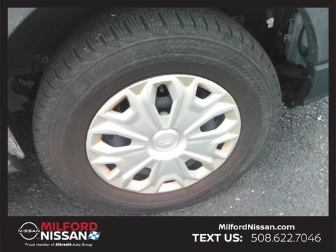 Used 2023 Ford E-Transit Medium Roof RWD image 7
