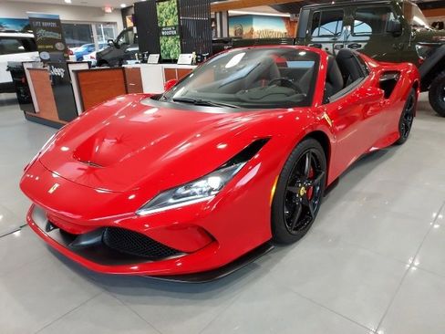 Used 2021 Ferrari F8 Tributo image 42
