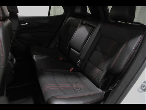 Certified 2024 Chevrolet Equinox RS FWD image 18