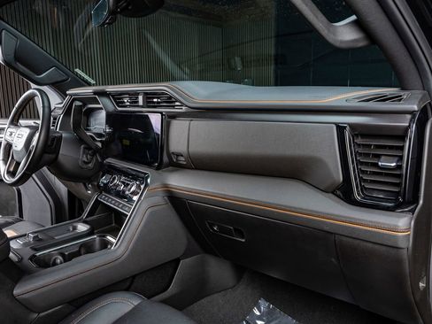 Used 2024 GMC Sierra 2500 AT4 w/ AT4 Premium Plus Package image 15