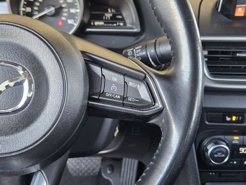 Used 2017 MAZDA MAZDA3 Touring image 27