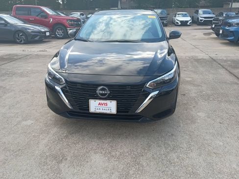 Used 2025 Nissan Sentra SV FWD image 5