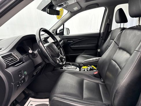 Used 2019 Honda Pilot Touring image 18
