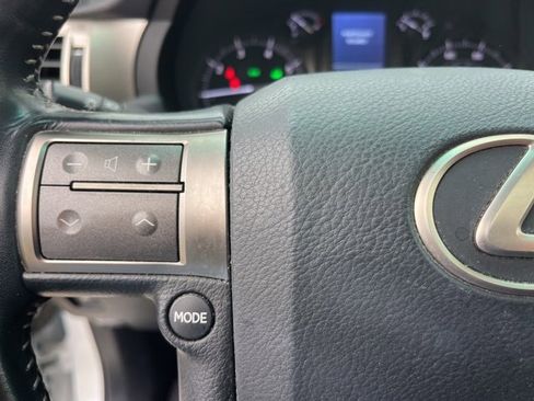 Used 2018 Lexus GX 460 image 16