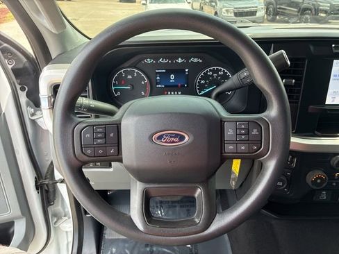 Used 2024 Ford F250 XLT AWD/4WD image 30