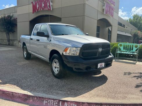 Used 2018 RAM 1500 Tradesman w/ Popular Equipment Group AWD/4WD image 8
