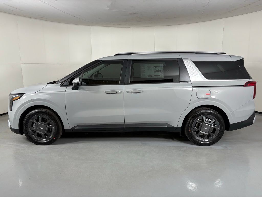 New 2026 Kia Carnival EX FWD image 5