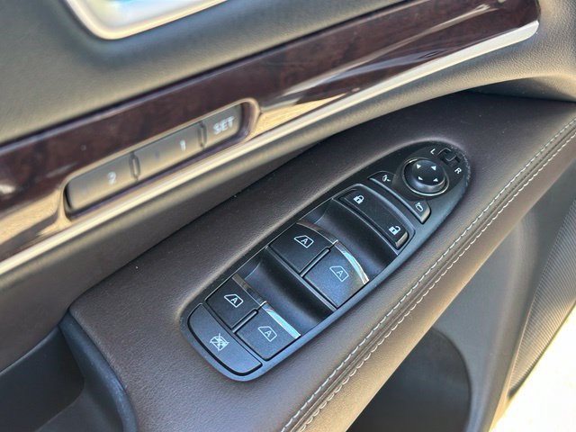 Used 2019 INFINITI QX60 Luxe w/ Sensory Package AWD/4WD image 16