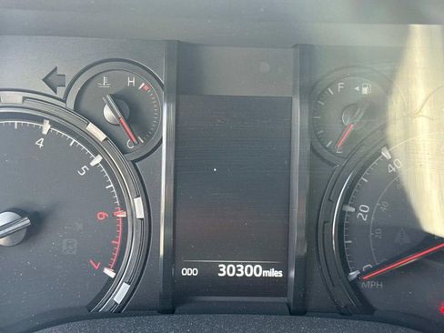 Used 2021 Toyota 4Runner SR5 image 24