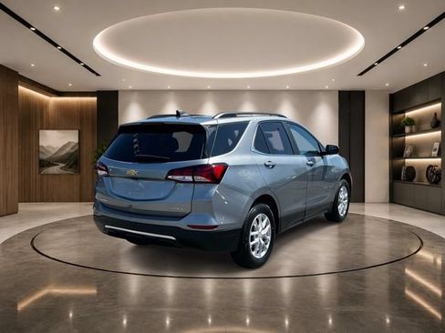 Used 2024 Chevrolet Equinox LT AWD/4WD image 6