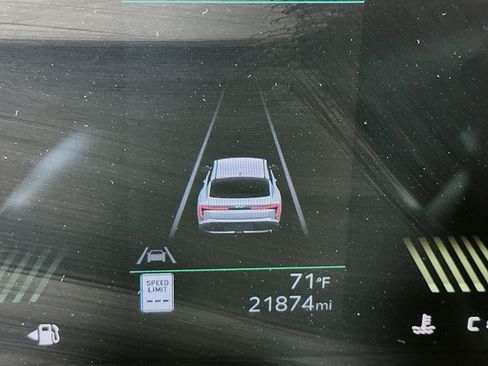 Used 2025 Kia K4 LXS image 19