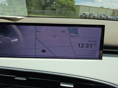 New 2026 Genesis GV70 2.5T Advanced AWD/4WD image 24