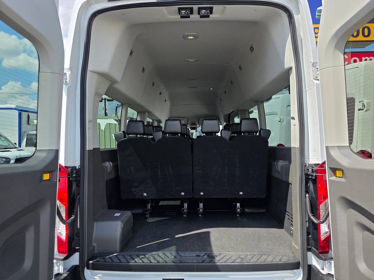 Used 2023 Ford Transit 350 XL RWD image 24