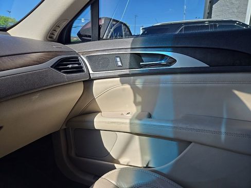 Used 2017 Lincoln MKZ Reserve AWD/4WD image 27