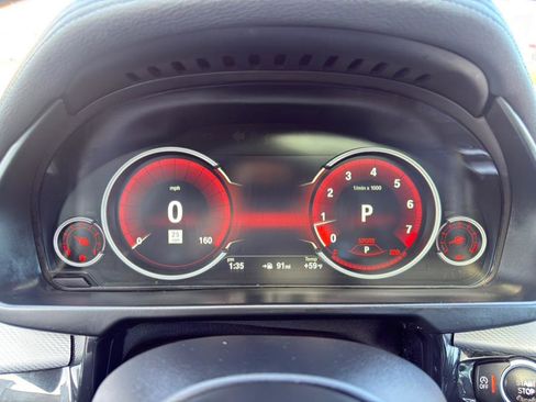 Used 2018 BMW X6 w/ Sports Activity Package image 23