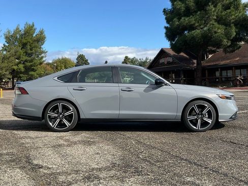 Used 2024 Honda Accord Sport image 6