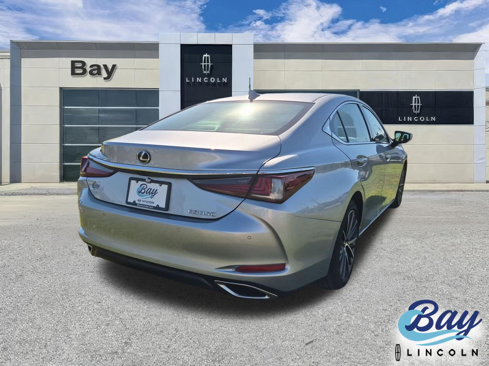 Used 2025 Lexus ES 350 w/ Premium Package FWD image 5
