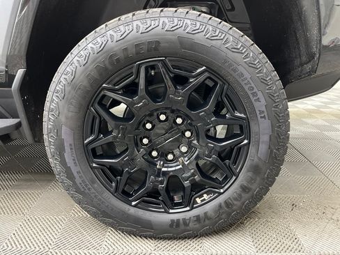 New 2026 GMC Hummer EV SUV AWD/4WD image 4