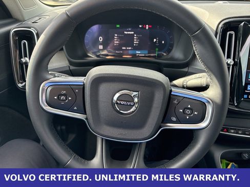 Certified 2025 Volvo XC40 B5 Plus image 23