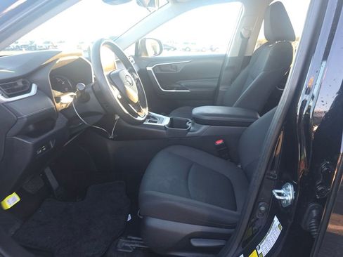 Used 2024 Toyota RAV4 LE image 7