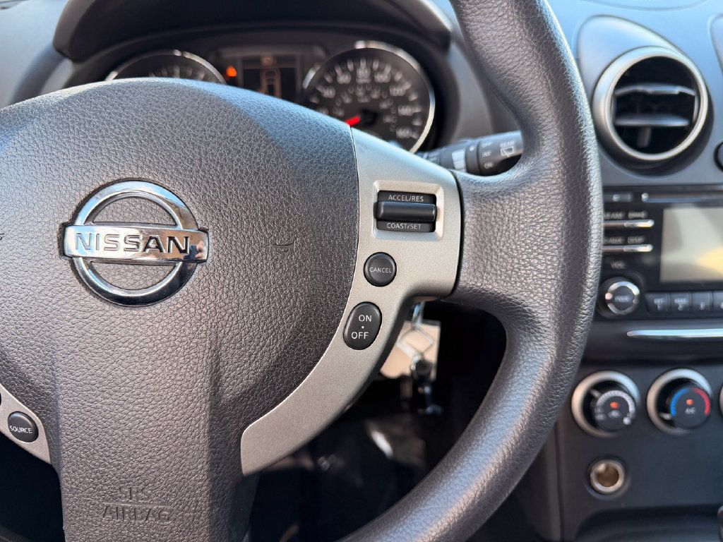 Used 2015 Nissan Rogue S w/ Convenience Package AWD/4WD image 24