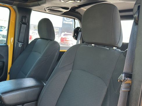 Used 2021 Jeep Wrangler Sport AWD/4WD image 14