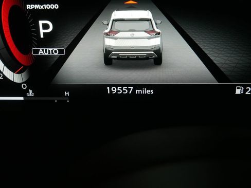 Used 2022 Nissan Rogue Platinum w/ Head-Up Display Package image 33