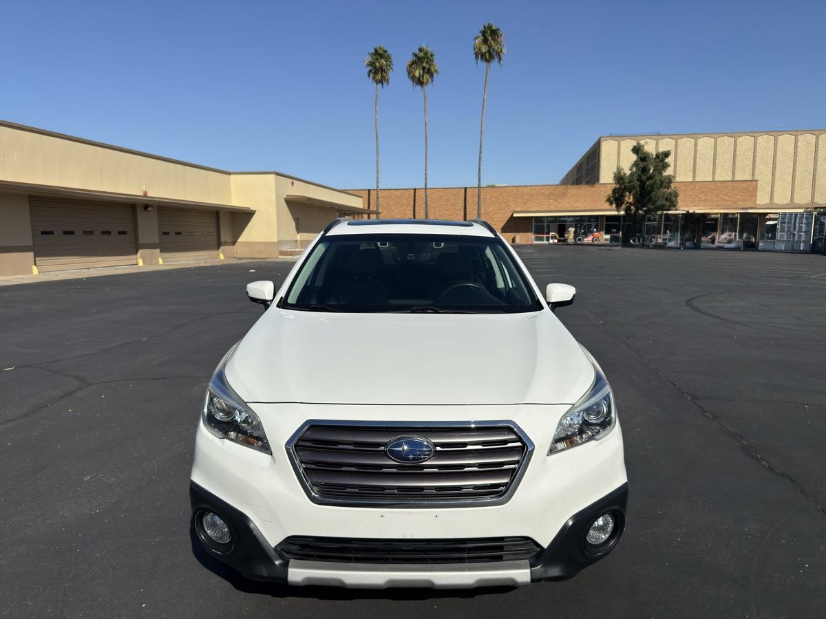 Used 2017 Subaru Outback 3.6R Touring w/ Popular Package #5A AWD/4WD image 2