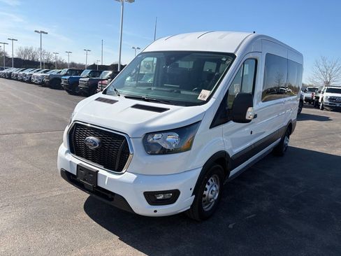 Used 2025 Ford Transit 350 XLT image 6