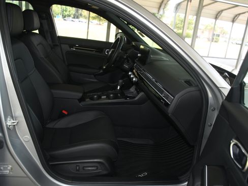 Certified 2025 Honda Civic Sport Touring image 21