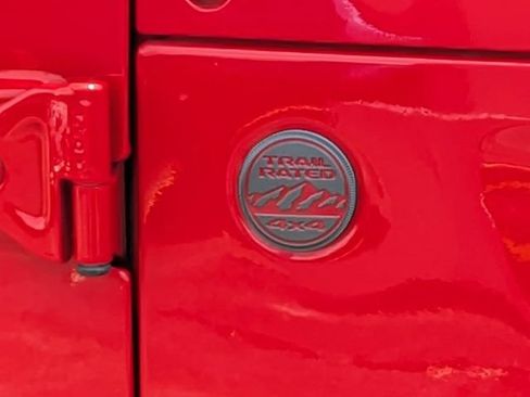 Used 2024 Jeep Gladiator Rubicon w/ Safety Group AWD/4WD image 13