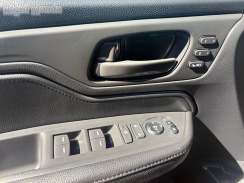 Certified 2024 Honda Odyssey Sport image 21