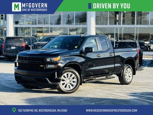Used 2022 Chevrolet Silverado 1500 Custom image 1