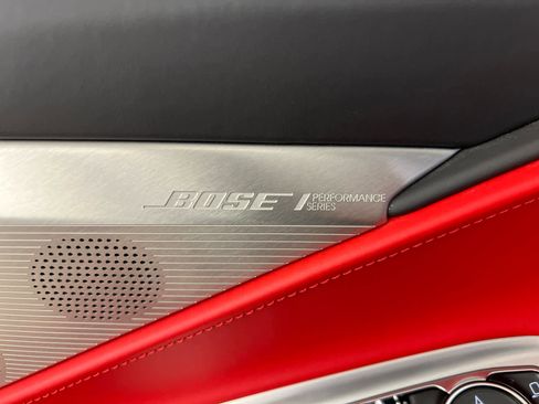 Used 2024 Chevrolet Corvette Stingray Premium Conv w/ Z51 Performance Package image 17