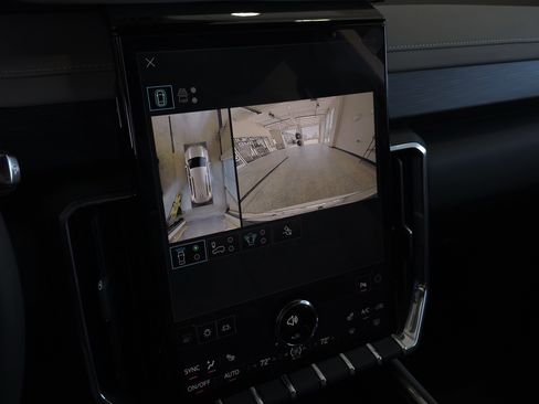 New 2026 GMC Acadia Elevation w/ Elevation Premium Package FWD image 20