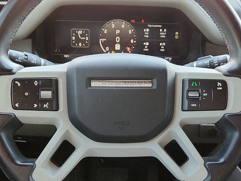 Used 2023 Land Rover Defender 110 X-Dynamic SE image 11