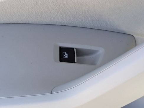 New 2026 Volkswagen Jetta SE image 27