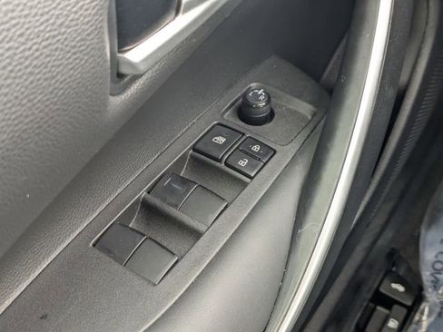 Used 2022 Toyota Corolla SE image 20