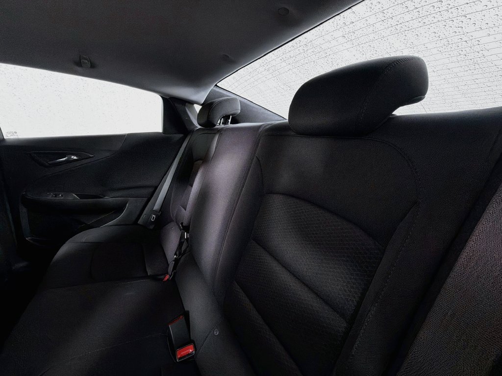 Used 2025 Chevrolet Malibu LS FWD image 23