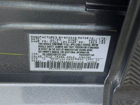Used 2024 Nissan Sentra SV FWD image 12